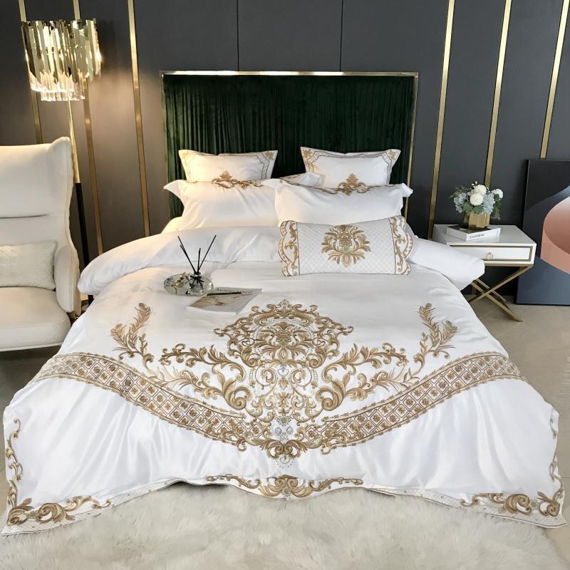 Magnificent Beauty: Four-Piece Embroidered Tencel Cotton Bedding SetWhite 1.5m Flat sheet