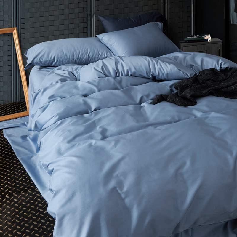 Modern Elegance: Stylish Solid Color Satin Bedding SetLight Blue 2 m 