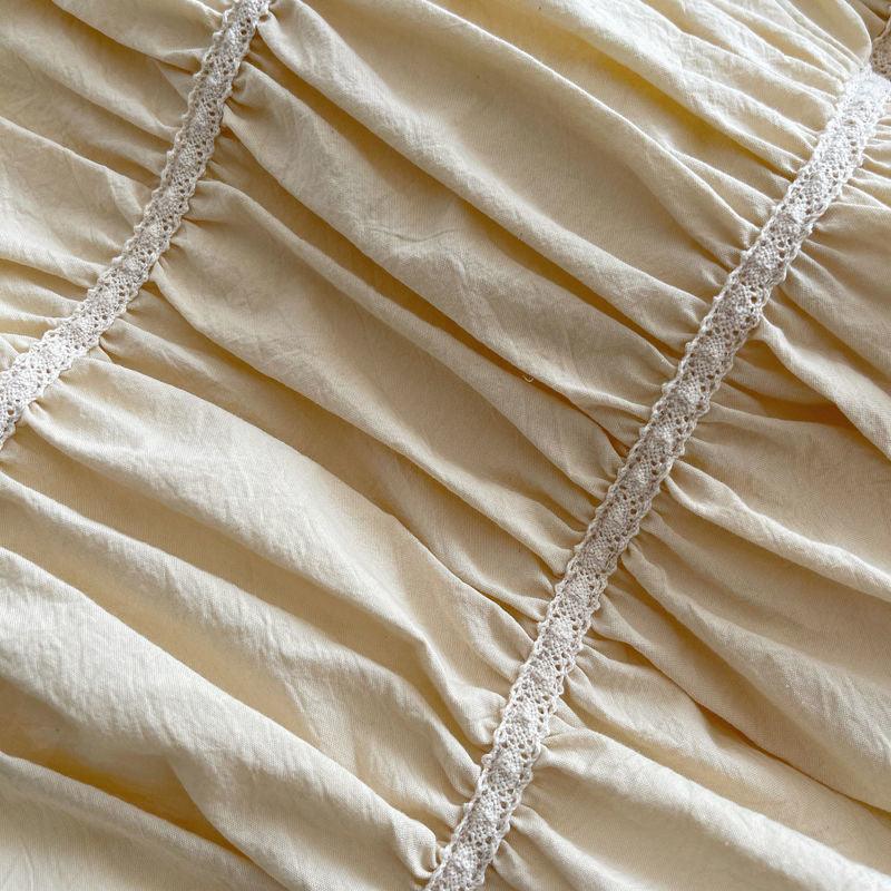 Romantic Princess Charm: Cream Color Four-Piece Cotton Bedding Set  