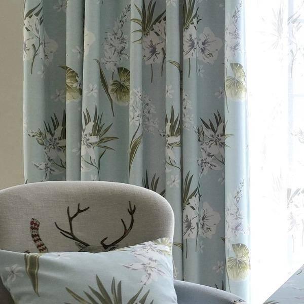 Une printed floral blue or beige custom made curtain  